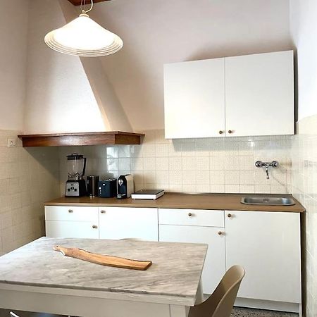 Historic Downtown Home By The Sea With King Bed Monterosso al Mare Exterior foto