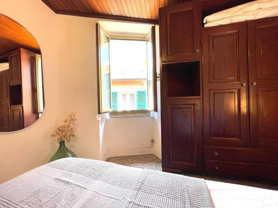 Historic Downtown Home By The Sea With King Bed Monterosso al Mare Exterior foto